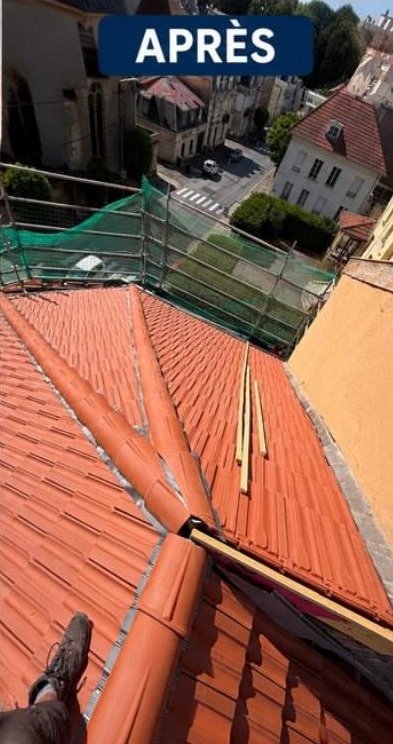 Réfection d'une noue et de la couverture en tuiles — après travaux
